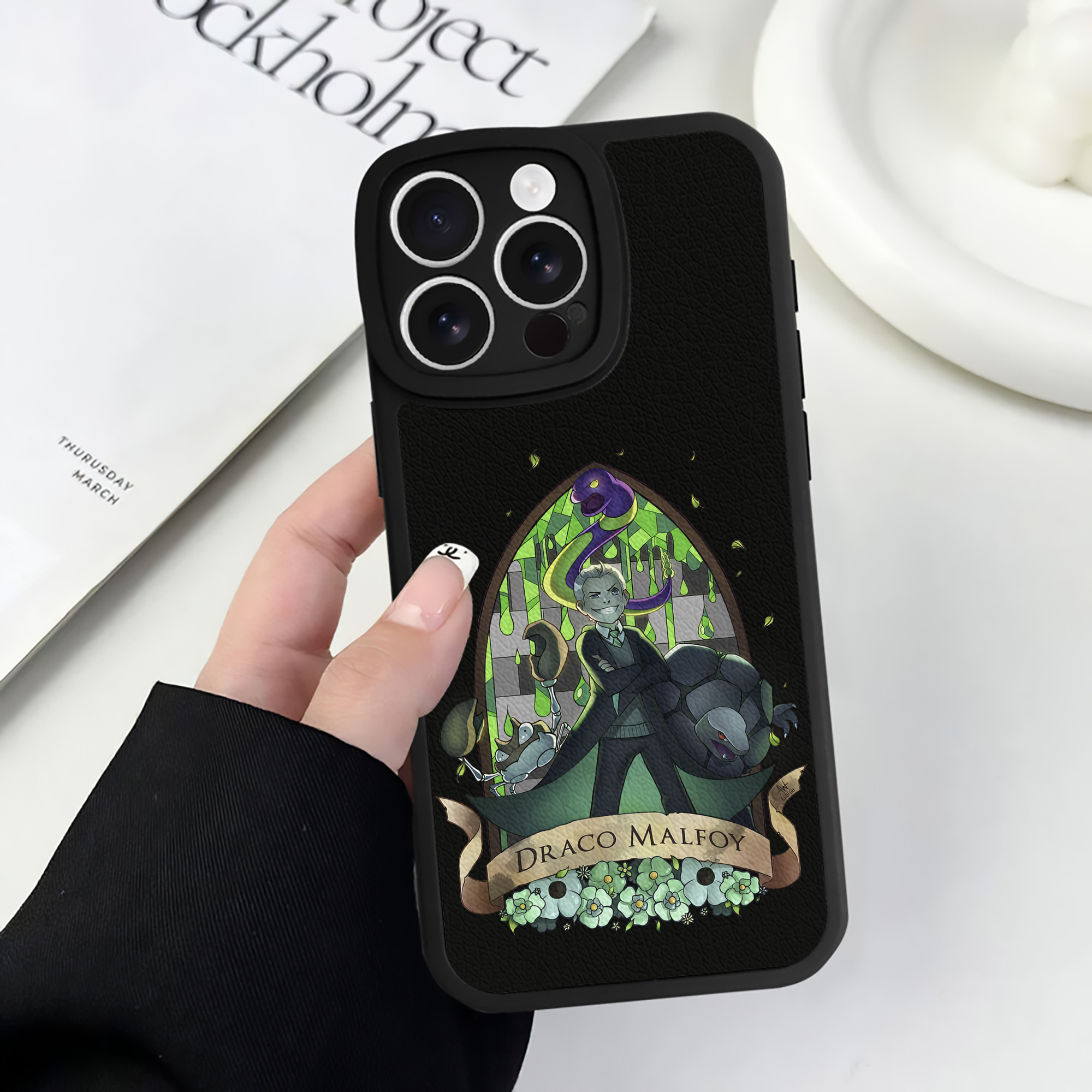 （画像用） Harry Potter ハリー・ポッターシリーズ 【iPhone 16シリーズ対応】シリコンスマホケース（レザー調） 材質：シリコン